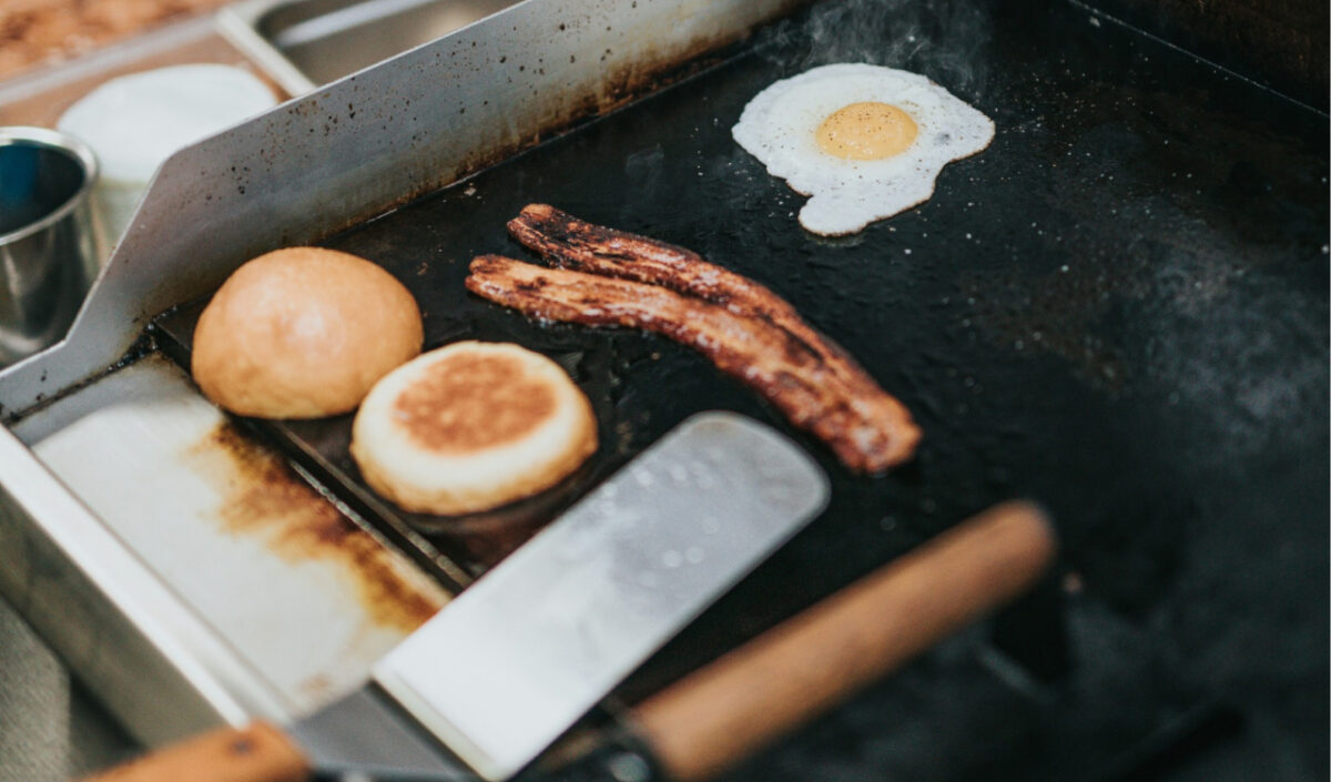 Solving the riddle of how to clean your flat top grill or griddle - unsplash IylDgTHzOUs - Eleven36 Blog