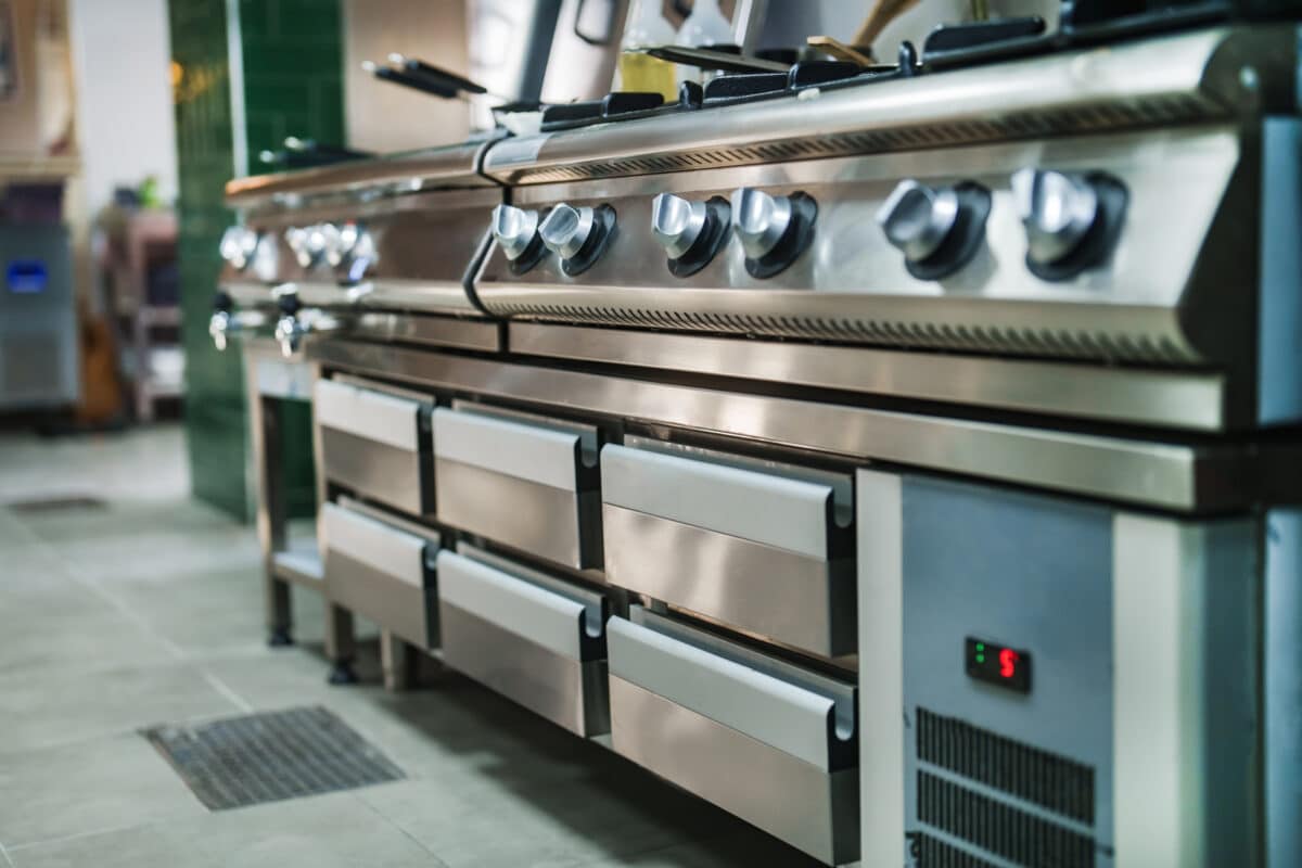 Buying Commercial Kitchen Ranges: What You Need to Know - iStock 2148415290 - Eleven36 Blog