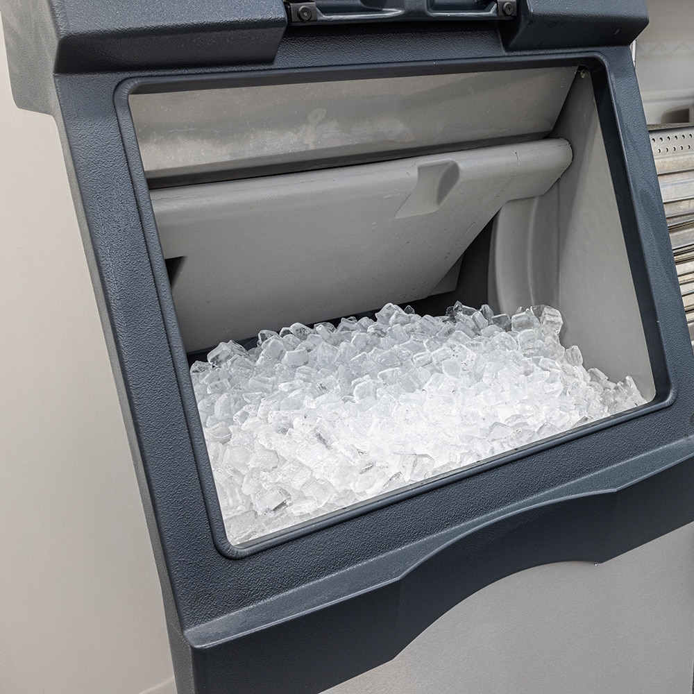 Baby, it's Cold Inside: The Scoop on Commercial Ice Machines - B322S Ice in Bin SmallCube Environmental - Eleven36 Blog