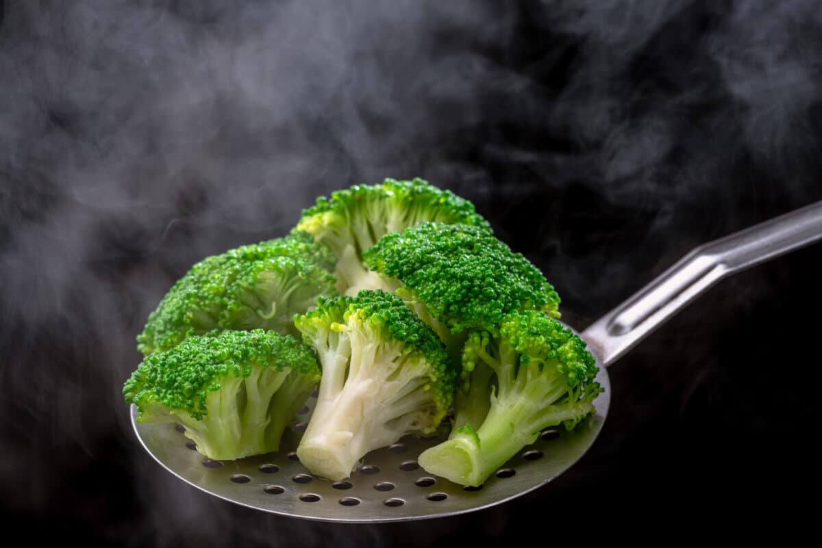 Cooking Methods and Equipment for Commercial Kitchens - fresh broccoli - Eleven36 Blog